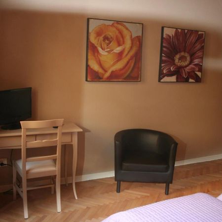 B&B Quo Vadis Arena Werona Zewnętrze zdjęcie